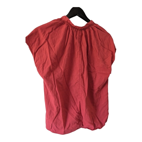 Denver Hayes Red Top. Size M. - Picture 2 of 5